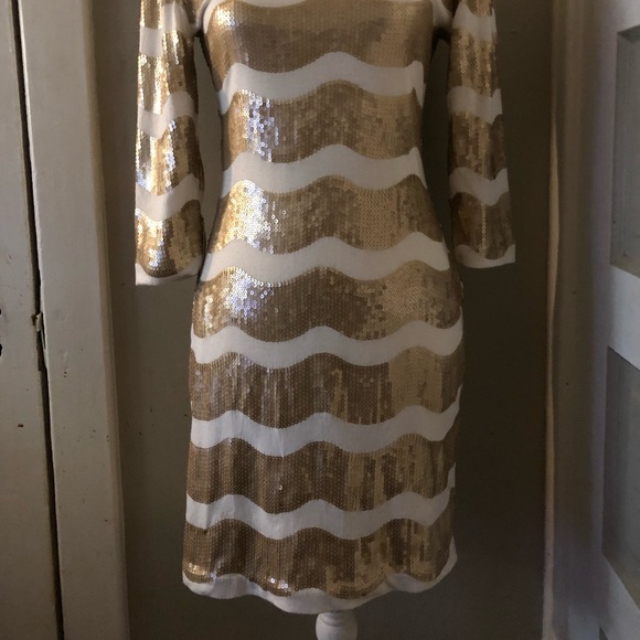 Women’s gold backless sequin dress - Picture 2 of 5